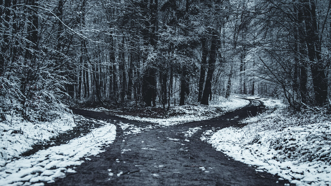 Bivio, scelta. Che terribile alternativa: salvare la moglie oppure il figlio? Condannare a morte il figlio oppure la moglie? Molti di noi, ne sono certo, preferirebbero morire, piuttosto che trovarsi in una tale condizione!