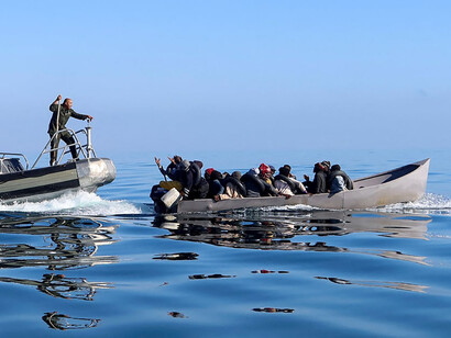 L'accord Tunisie-UE et le contrôle des migrants. L'immigration illégale, le travail non déclaré, le semi-esclavage et, surtout, la traite des êtres humains seraient éradiqués