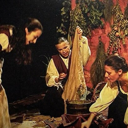 Mostra fotografica, scatti tratti dallo spettacolo "Herbarie le chiamavano streghe", Argillateatri