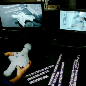 Sistema-cinema: êxtase & exercício. Courtesy of Galeria Jaqueline Martins