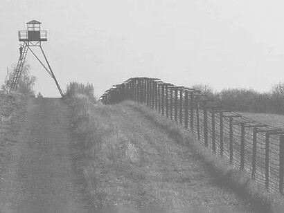 Gli europei si illusero allora che la fine della ‘guerra fredda’ significasse l’apertura di una ancor più lunga stagione di pace