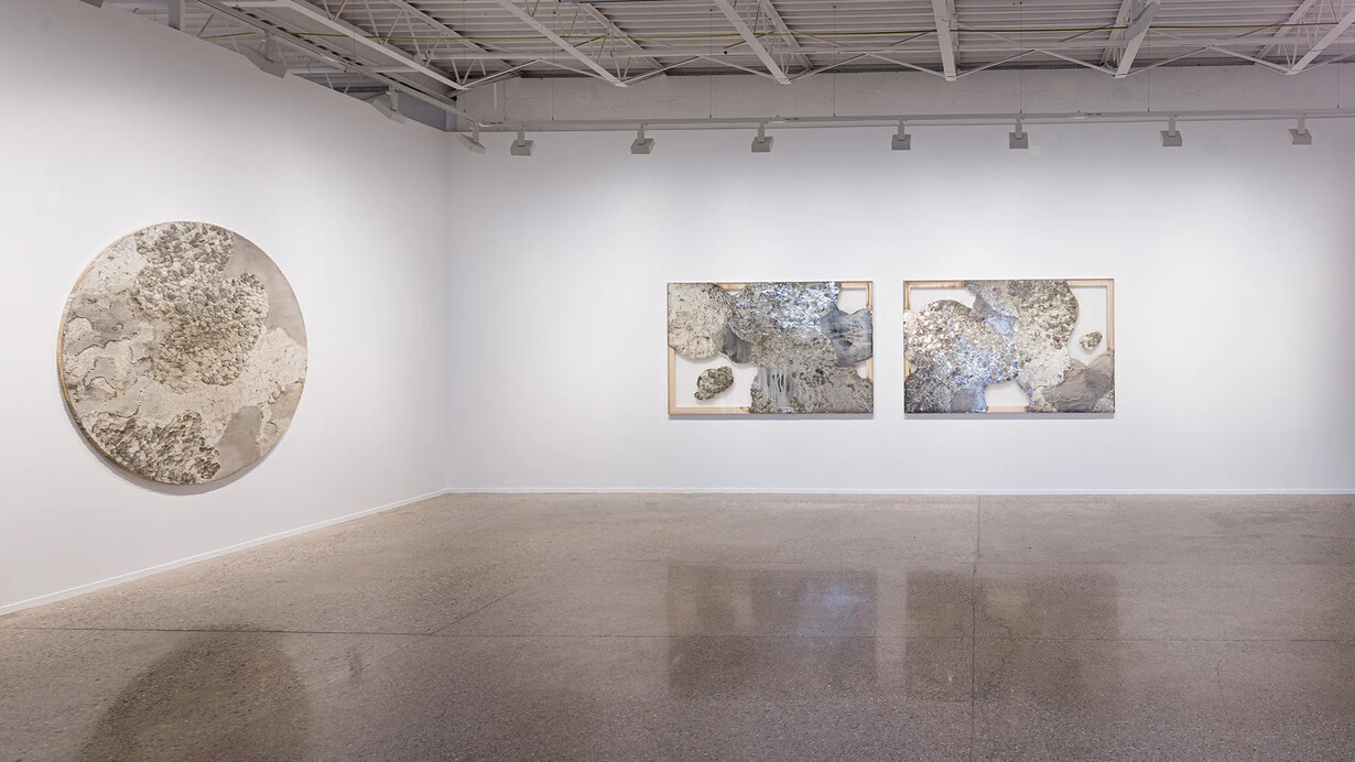 Various artists, Cloud totems, exhibition view. Courtesy of David Klein Gallery