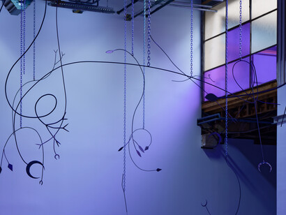 Tarek Lakhrissi, Unfinished Sentence II, 2020. Installation of 30 metal spears and performance with chains, colour filter, loud speakers. Palais de Tokyo, Paris, FR. Photography: Aurélien Mole. Courtesy of the artist and VITRINE London/Basel.
