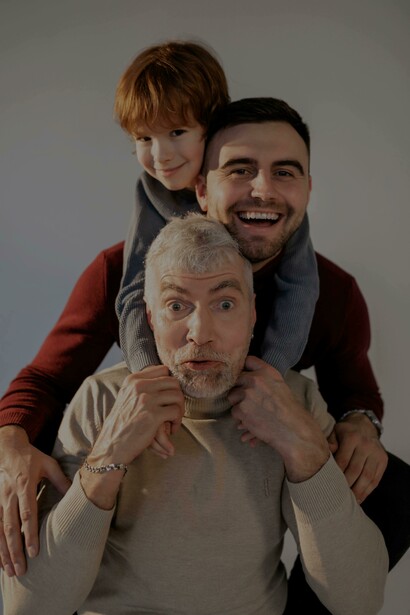 A carta reflete uma profunda gratidão e amor pelo avô, destacando seu papel essencial na família