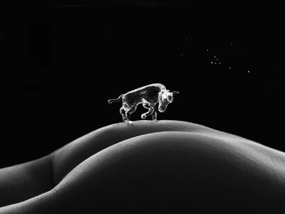 Allan Teger, The sensual land: 50 years of bodyscapes. Courtesy of Jackson Junge Gallery