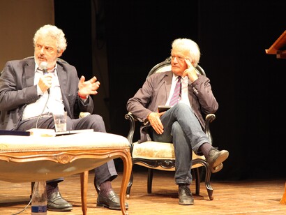 Un momento del festival dell'autobiografia, ospite Nicola Piovani