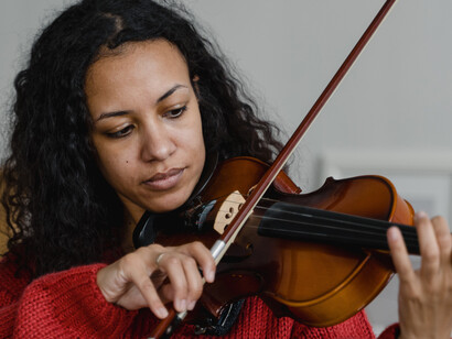 Os violinistas precisam estar preparados para conhecer o máximo de vertentes possível