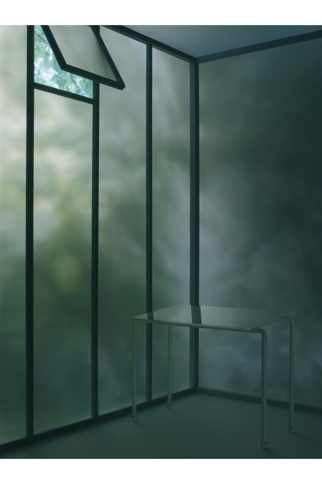 Mayumi Terada, rolling table, 150901p, 2015, 56 x 40 cm, pigment inkjet print