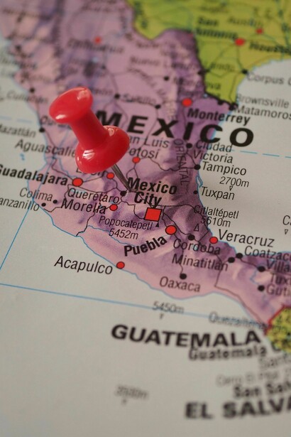 La política exterior mexicana busca mantener un firme equilibrio entre la relación con Estados Unidos y el vínculo con Latinoamérica
