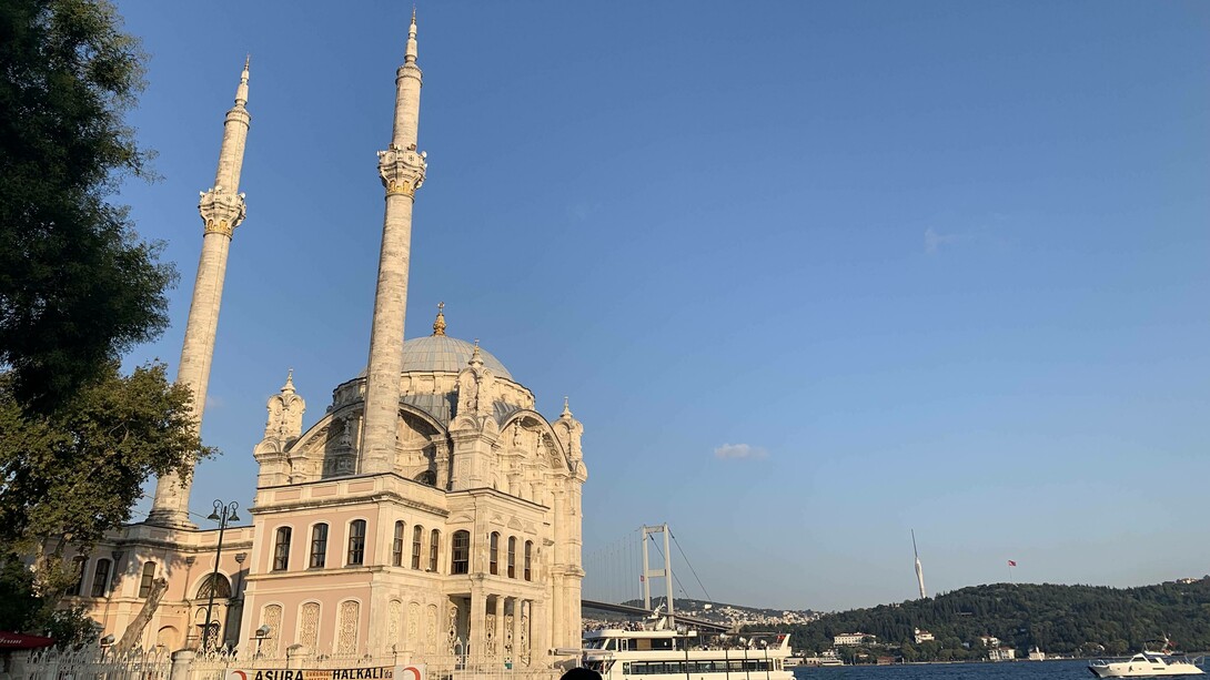 Moschea Büyük Mecidiye, Istanbul, Turchia