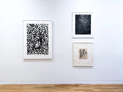 Various artists, Paper cut, exhibition view. Courtesy of Upsilon Gallery