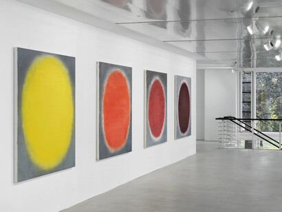 Ross Bleckner, It used to be, exhibition view. Courtesy of Capitain Petzel