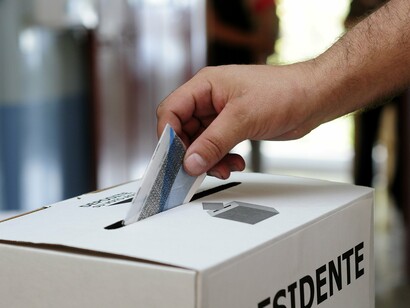 Votando