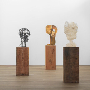 Thomas Houseago. Courtesy of Xavier Hufkens