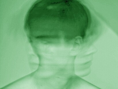 L'uso dell'intelligenza artificiale per sviluppare cloni umani solleva questioni etiche profonde, poiché la creazione di cloni umani con IA potrebbe sfidare le nozioni tradizionali di identità e umanità