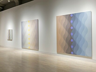 Edna Andrade. Symmetries, exhibition view. Courtesy of Locks Gallery