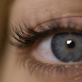 Eleonora Roaro alias Edith. Still del video. Courtesy of Alviani Artspace