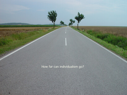 Edgar Honetschläger, How far can individualism go? from the photo series Sell fear, 2002. Courtesy of Nordico Stadtmuseum