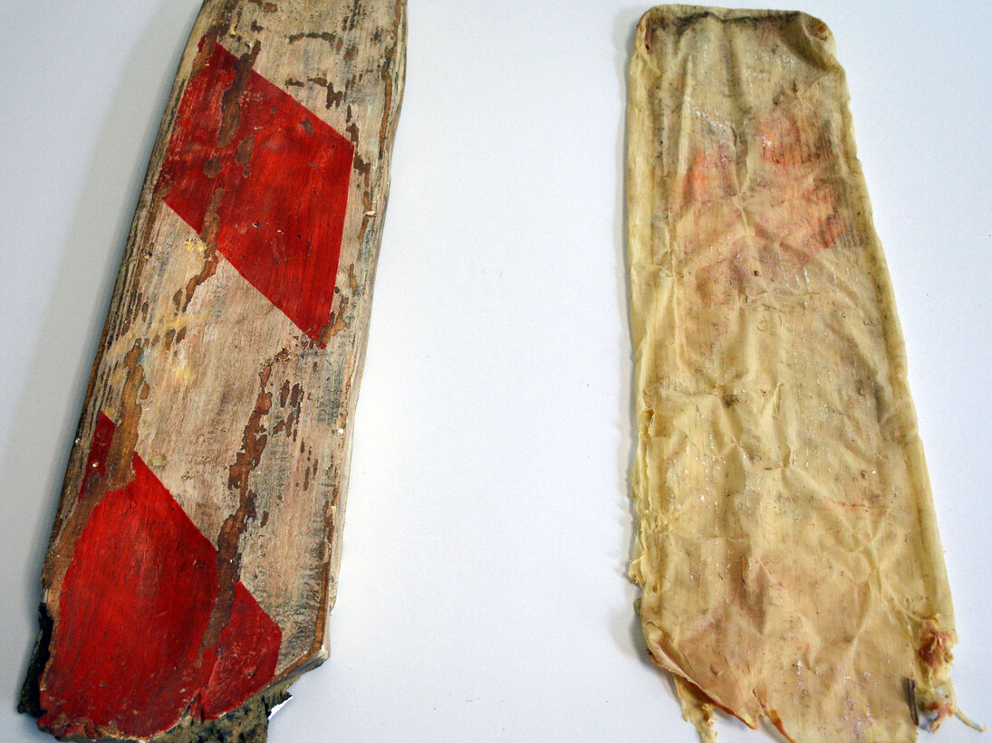 sign, latex and plaster, 2015