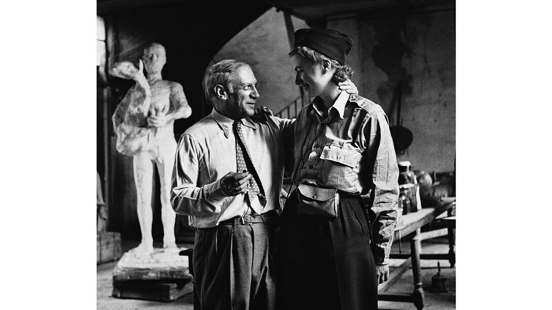 Lee Miller (1907-77), Pablo Picasso and Lee Miller after the liberation of Paris, Rue de Grand Augustins, Paris, France, 1944, Photographer: Lee Miller, Negative Number: NC0002-1, Notes: DF VB>BW © Lee Miller Archives, England 2015. All rights reserved
