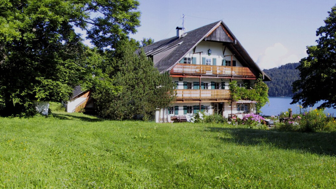 Die Sammlung Lieben-Seutter aus Fuschl am See. Courtesy of Museum für Volkskunde