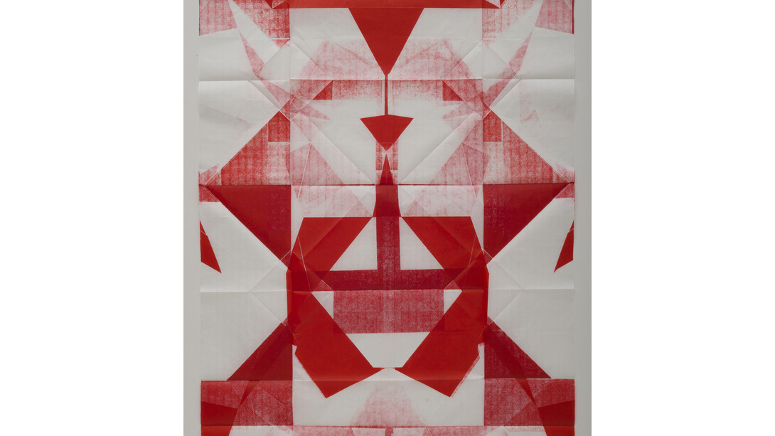 Cristiano Lenhardt, Litogravura Vermelho #2, 2014, Litografia, 100 x 70 cm. Photo: Eduardo Ortega Cortesia Galeria Fortes Vilaça