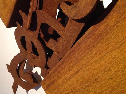 Rudy Pulcinelli, Contenuto, 2018, acciaio corten, cm. 140x70x15, particolare. 