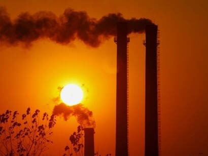 La contaminación causada por la quema de combustibles fósiles pone en riesgo la vida en el planeta