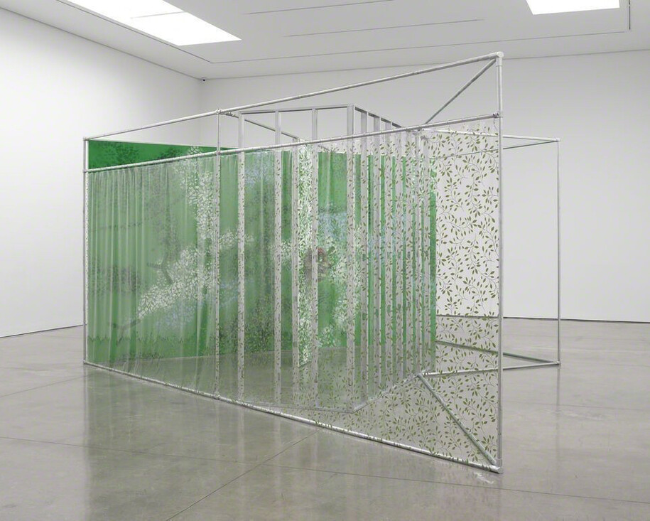 Haim Steinbach: jaws. Courtesy of White Cube