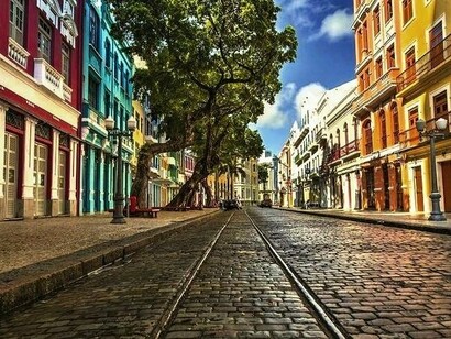 Rua do Bom Jesus, em Recife, considerada uma das mais bonitas do mundo. E nem os nomes de santos eu acho bom, apesar de admirá-los e até conhecer a história de alguns

