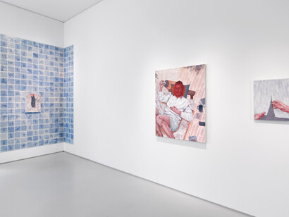 Adam Lupton, Too sure of the sun, exhibition view. Courtesy of Galerie Judin