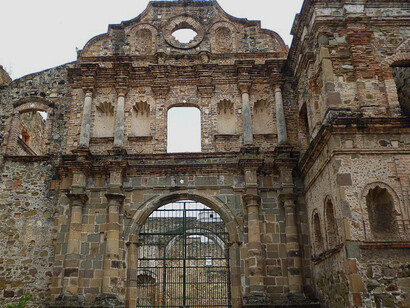 Convento de la Compañía de Jesús. Construido en 1749, llegó a ser uno de los mejores edificios religiosos de Panamá