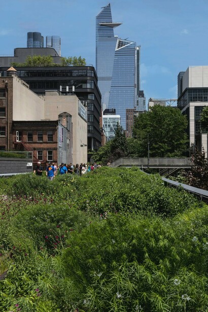 High Line, New York, Stati Uniti d'America. Un esempio di riuscito recupero urbano verde a favore della città