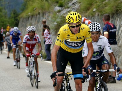Chris Froome seguido por Nairo Quintana