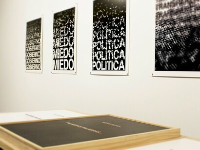 Muntadas, Exhibition view. Courtesy of Kent Fine Art