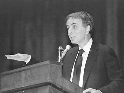 Renowned American scientist Carl Sagan at a conference