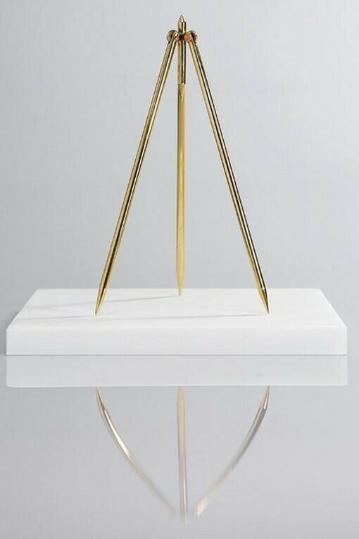 Ludovico  Bomben, Study for Compasso a tre gambe, 2012, brass and copper, cm 14 x 10. Courtesy the artist
