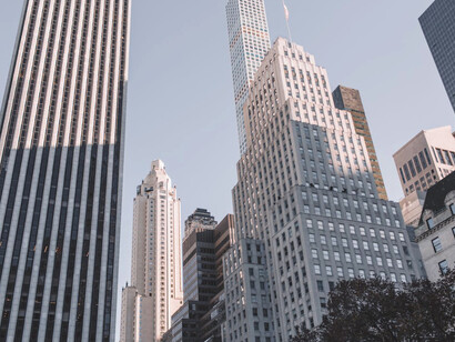 The towering skyscrapers create an iconic skyline, symbolising ambition and the relentless pursuit of dreams that define New York City, a cultural, economic, and social hub in the United States