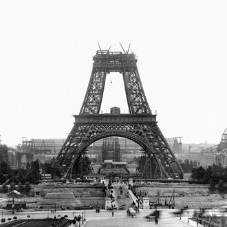 Paris 1888 construction Eiffel