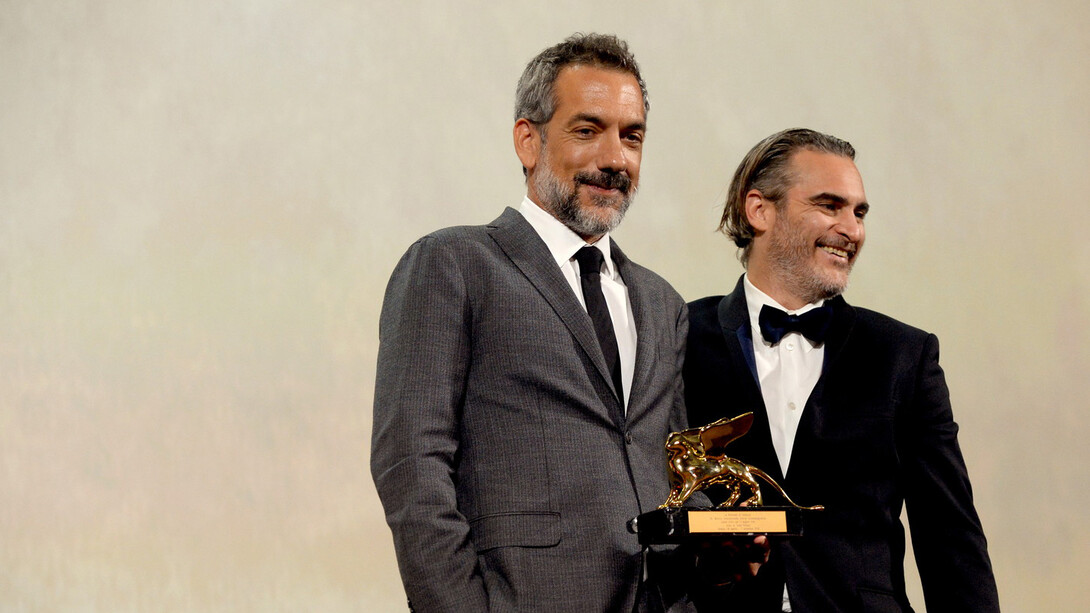 El director Todd Philips y el actor Joaquin Phoenix recogen el León de Oro en la
76 edición de la Mostra de Venecia por su filme «Joker». Foto: La Biennale di Venezia - Foto
ASAC