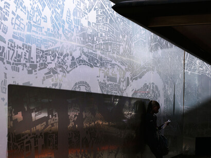 Untitled, October 2015, 2015, framed c-type print mounted on aluminium, 122 x 163.6 cm - 48 1/8 x 64 3/8 inches, edition of 5 + 2 AP
