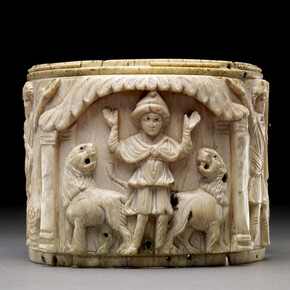 Ivory pyxis box depicting Daniel with arms raised in prayer is flanked by two lions, Egypt or Syria, 5th or early 6th century AD, © The Trustees of the British Museum