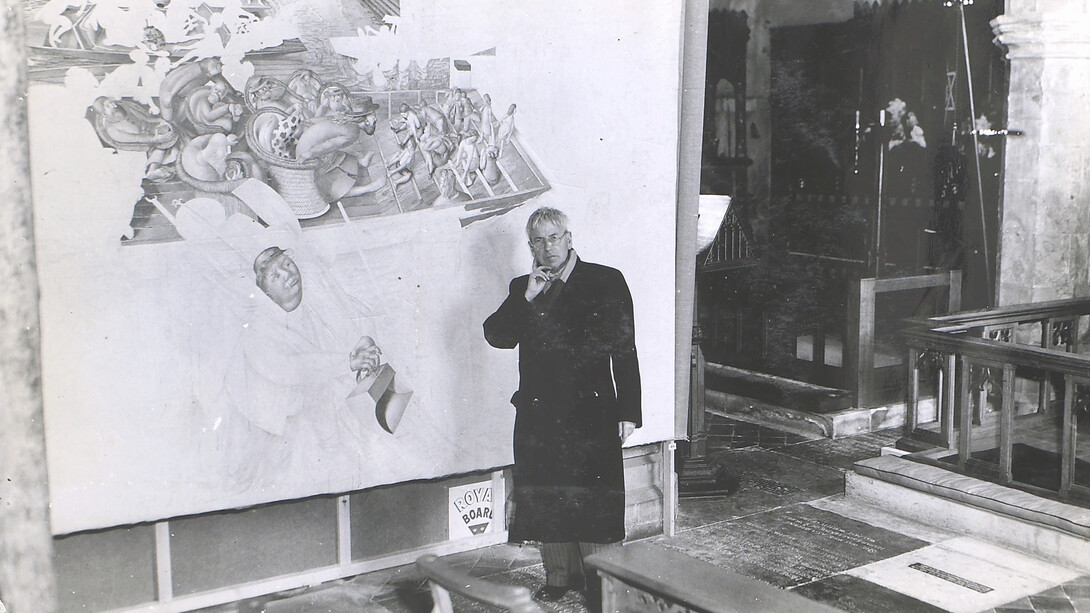 Stanley Spencer with 'Christ Preaching at Cookham Regatta', in Holy Trinity Church 1958. © Stanley Spencer Gallery Archive