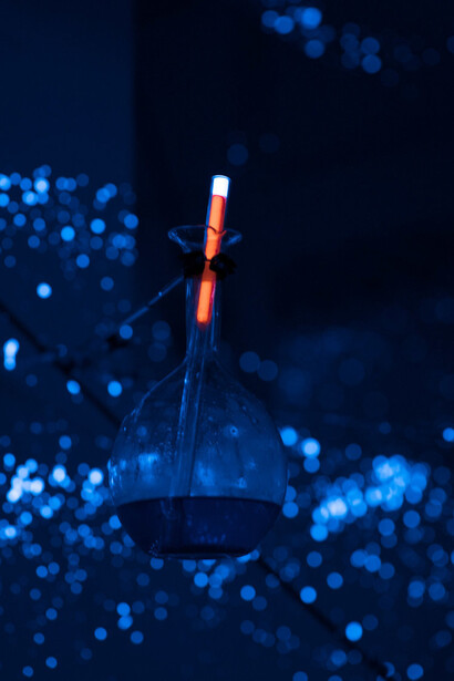 Gilberto Zorio - Stella Calibrata, dettaglio, al buio, 2016, Courtesy Galleria de' Foscherari