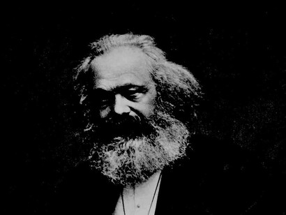Karl Marx sostenía es que en un sistema capitalista la fuerza laboral rara vez percibe una remuneración superior a la del nivel de subsistencia