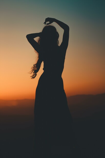 Stella. È quel canale tra l’uomo materiale e l’uomo spirituale ed è contemporaneamente orizzontalità, verticalità, circolarità, infinito