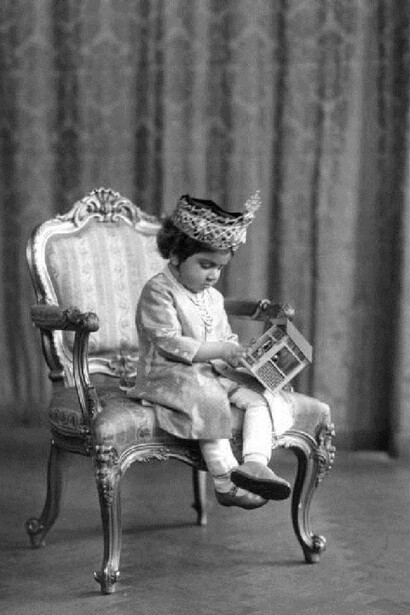 The young Maharajah of Jodhpur playing with a toy house. (Photo by Hulton Archive/Getty Images)