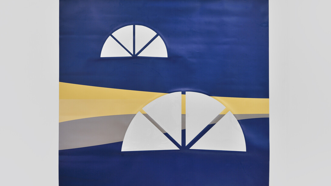 Liudvikas Buklys, Tent Windows, Best Friends, 2014, Tente, plastique, métal, Triptyque : 155 x 155 cm (chaque), Photo : Rebecca Fanuele, Courtesy galerie Cortex Athletico, Bordeaux-Paris