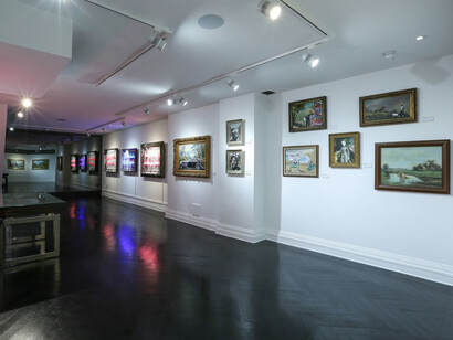 Keep Smiling. Courtesy of Maddox Gallery