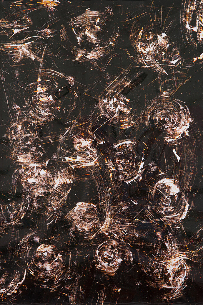 Evan Whale, Heel Transfer (II) , 2009, Unique Chromogenic Print, Painted White Frame, Museum Glass, 73.7 x 53.3 cm (29 x 21 in), Ed. 1/1 EVW 1001, © Evan Whale, Courtesy Galerie Thaddaeus Ropac Paris · Salzburg, Foto: Artist’s Studio